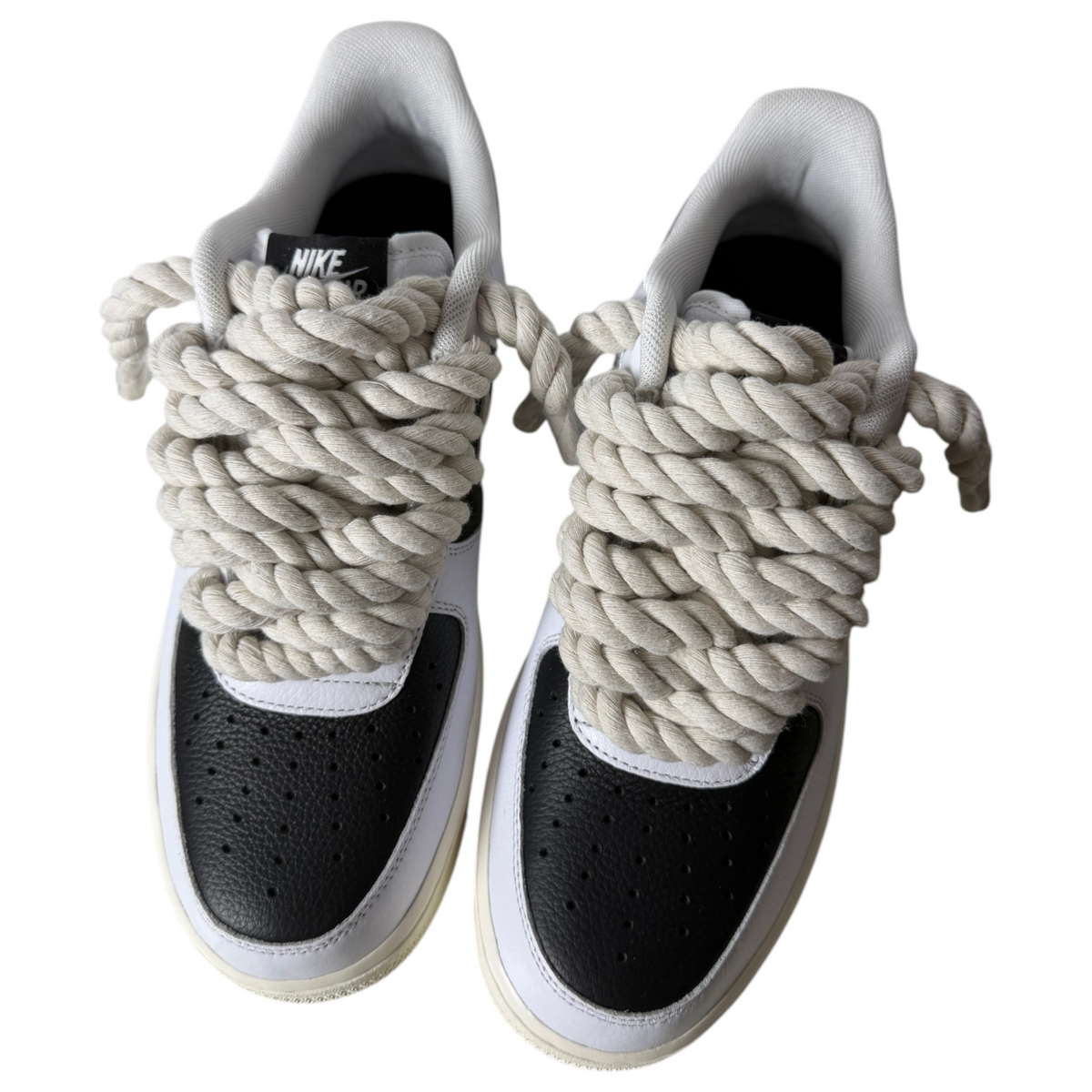 Custom Air Force 1 Noir "Cream Rope Lace"