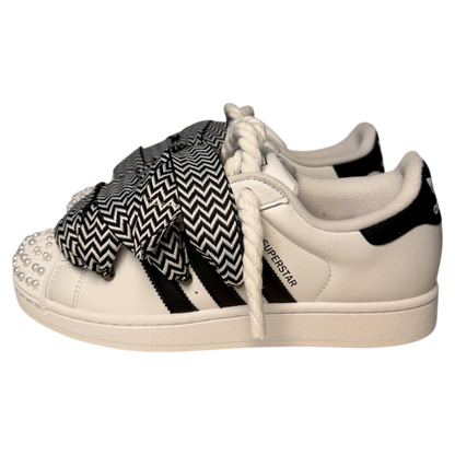 Superstar Lamine Yamal “Black White Pearl”